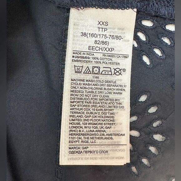 GAP Eyelet Flutter Sleeve Top Size XXSMALL - Picture 8 of 10